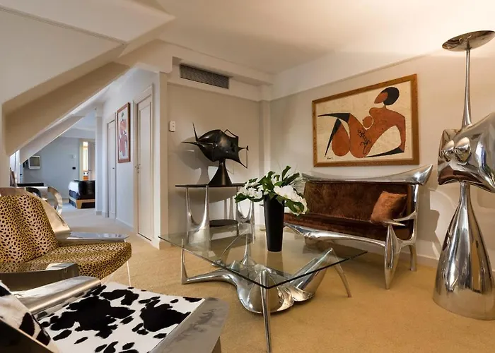 Отель Mandarin Oriental Lutetia, 5*