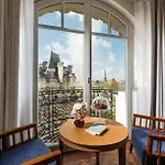 Mandarin Oriental Lutetia, Hotell
